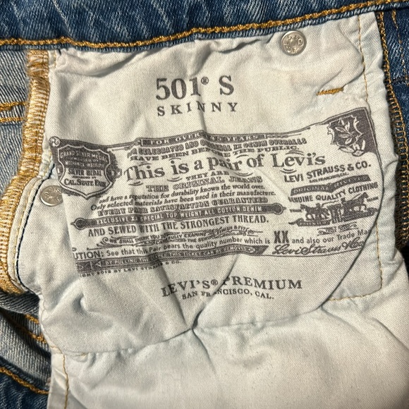 Levi’s 501 Skinny - Picture 3 of 5